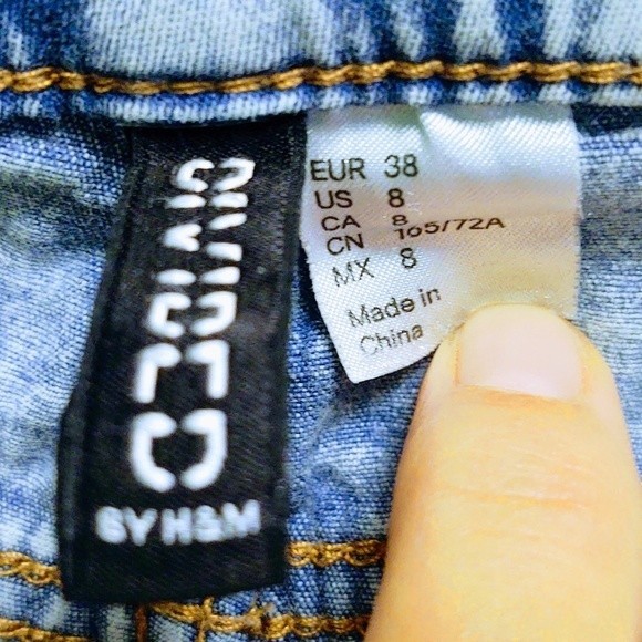 DIVIDED BY H&M DISTRESSED/RIPPED SKINNY LEG FADED DENIM BLUE JEANS LIGHT WASH 8 - Picture 8 of 12